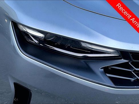 Used 2019 Chevrolet Camaro LT w/ LPO, Camaro Logo Package RWD image 32