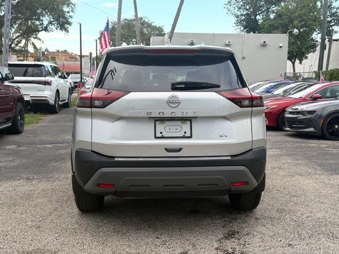 Certified 2023 Nissan Rogue SV FWD image 6
