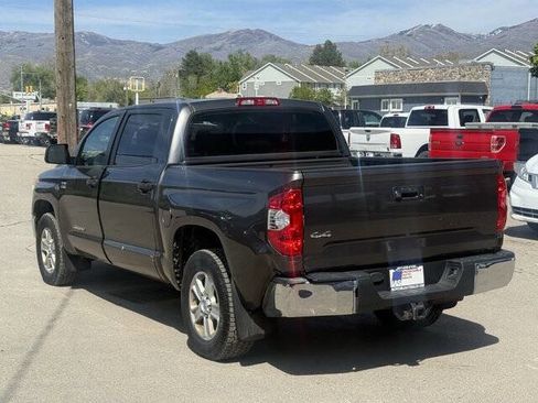 Used 2015 Toyota Tundra SR5 w/ SR5 Upgrade Package AWD/4WD image 7