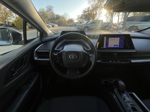 Used 2023 Toyota Prius Limited image 11
