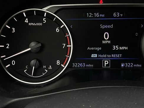 Used 2025 Nissan Altima 2.5 SR image 37