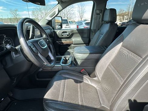 Certified 2023 GMC Sierra 2500 Denali image 9