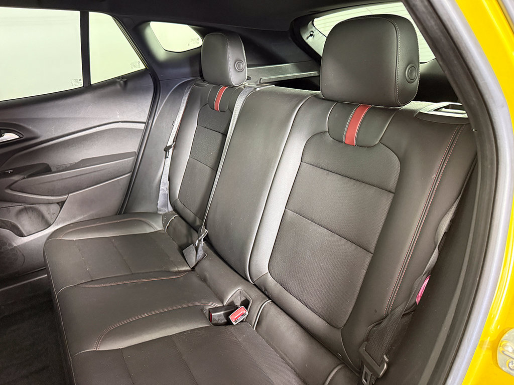 Used 2024 Chevrolet Trax RS FWD image 21