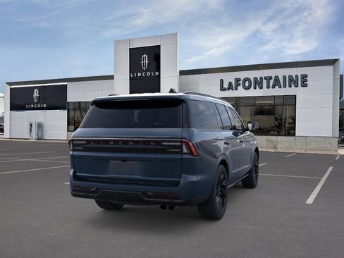 New 2026 Lincoln Navigator Reserve AWD/4WD image 8
