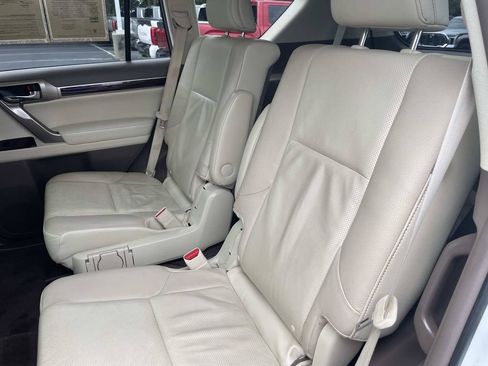 Used 2018 Lexus GX 460 Premium AWD/4WD image 12