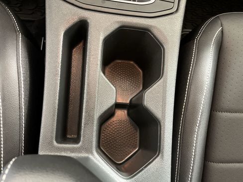 Used 2023 Volkswagen Jetta SE w/ Panoramic Sunroof Package FWD image 21