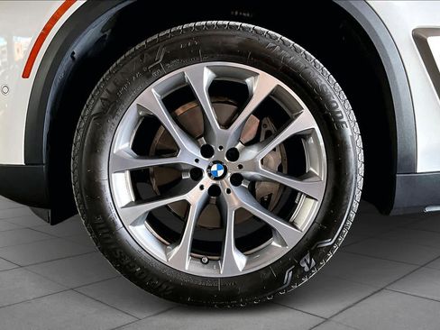 Certified 2026 BMW X5 sDrive40i image 10