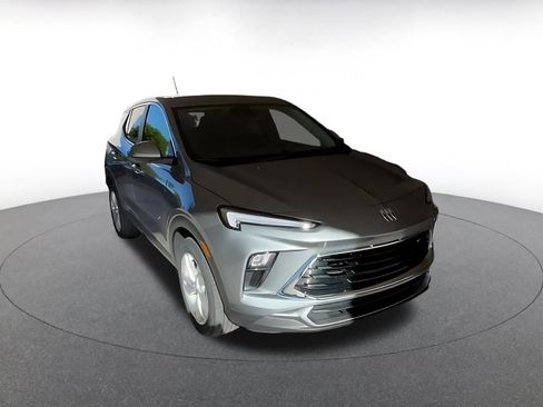 Used 2025 Buick Encore GX Preferred image 3