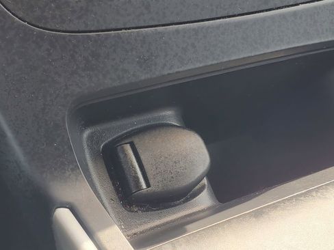 Used 2017 Nissan Sentra SV FWD image 24