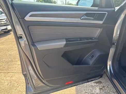 Used 2021 Volkswagen Atlas SEL image 20