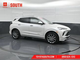 Used 2025 Buick Encore GX Avenir w/ Avenir Convenience Package AWD/4WD video 1