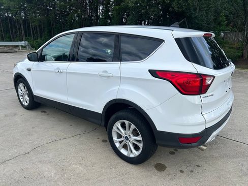 Used 2019 Ford Escape SE AWD/4WD image 3