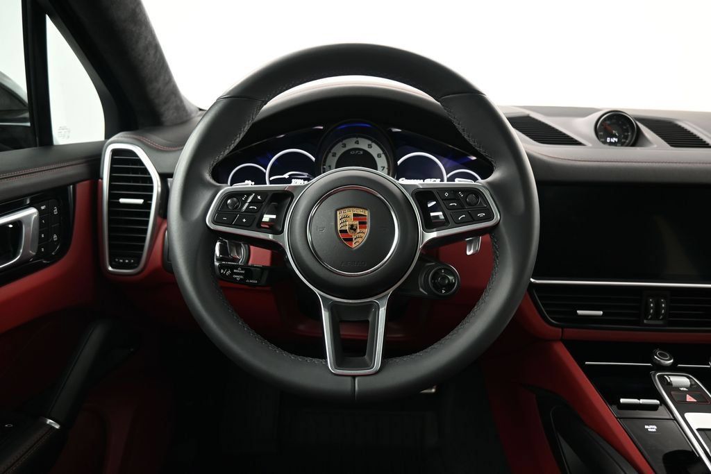 Used 2023 Porsche Cayenne GTS AWD/4WD image 13