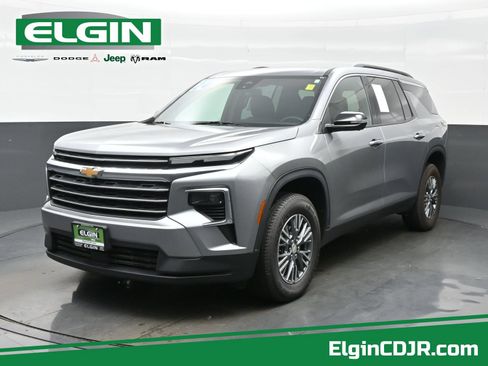 Used 2024 Chevrolet Traverse LT AWD/4WD image 1