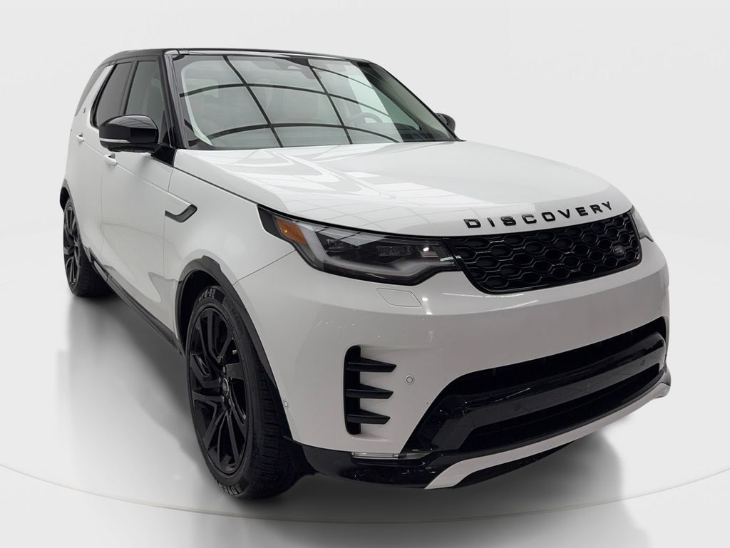Used 2025 Land Rover Discovery Dynamic SE AWD/4WD image 2