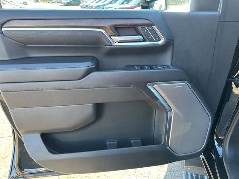 Used 2024 Chevrolet Silverado 3500 High Country w/ High Country Premium Package image 14