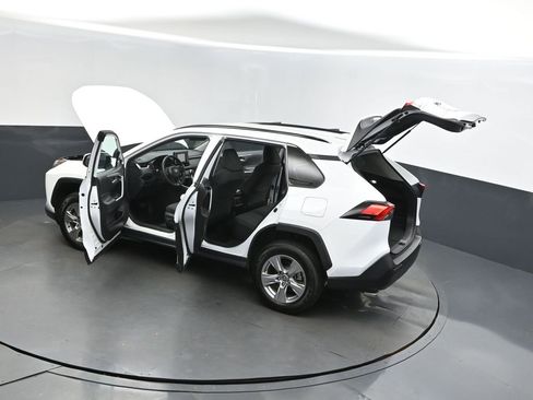 Used 2022 Toyota RAV4 XLE image 48