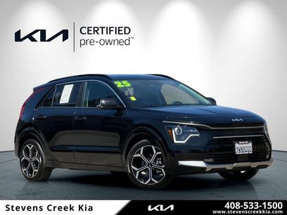 Certified 2025 Kia Niro EX Touring