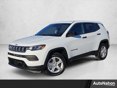 Used 2023 Jeep Compass Sport image 1
