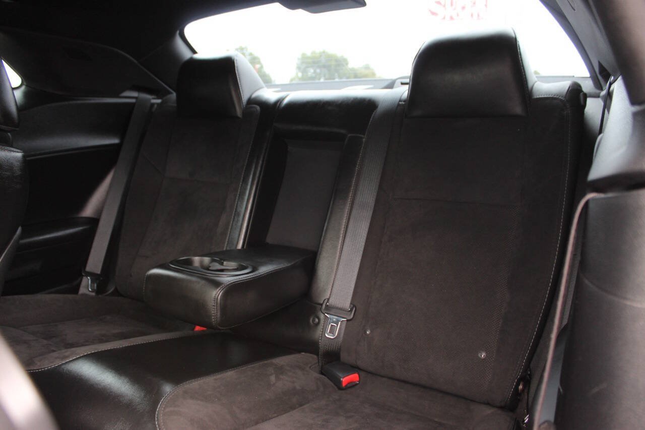 Used 2018 Dodge Challenger GT w/ GT Interior Package AWD/4WD image 14