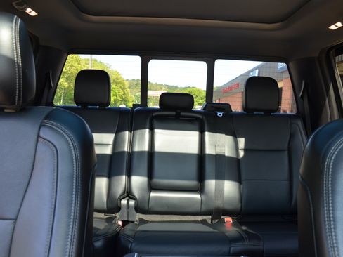 Used 2016 Ford F150 Lariat w/ Equipment Group 502A Luxury AWD/4WD image 42