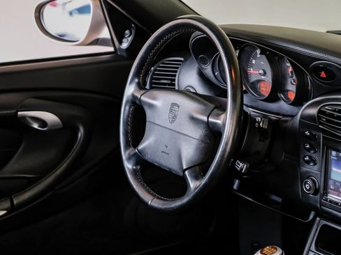 Used 2000 Porsche 911 Cabriolet image 15