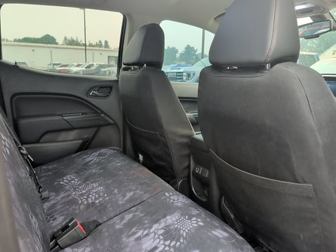 Used 2022 GMC Canyon AT4 AWD/4WD image 9