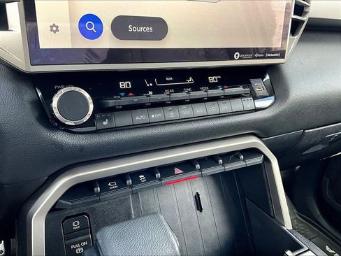 Used 2024 Toyota Sequoia SR5 AWD/4WD image 27