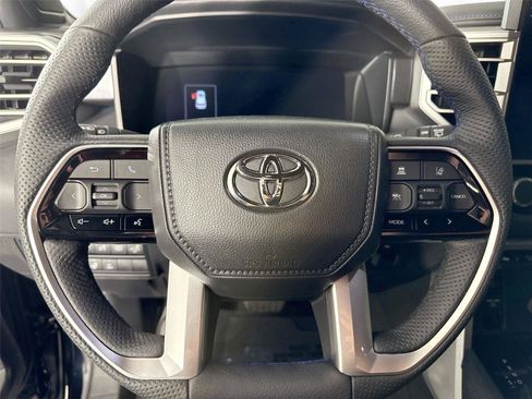 Certified 2025 Toyota Sequoia Platinum AWD/4WD image 17