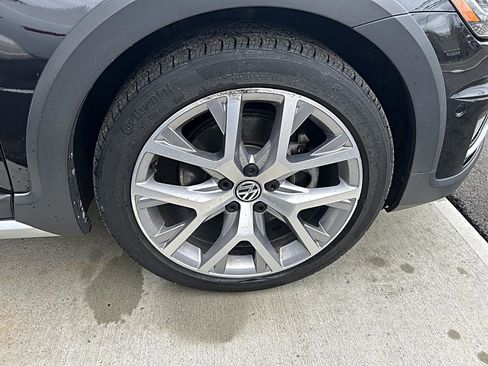 Used 2019 Volkswagen Golf Alltrack S AWD/4WD image 22