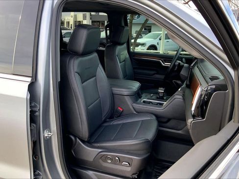 Used 2024 GMC Sierra 1500 Denali w/ Technology Package image 8