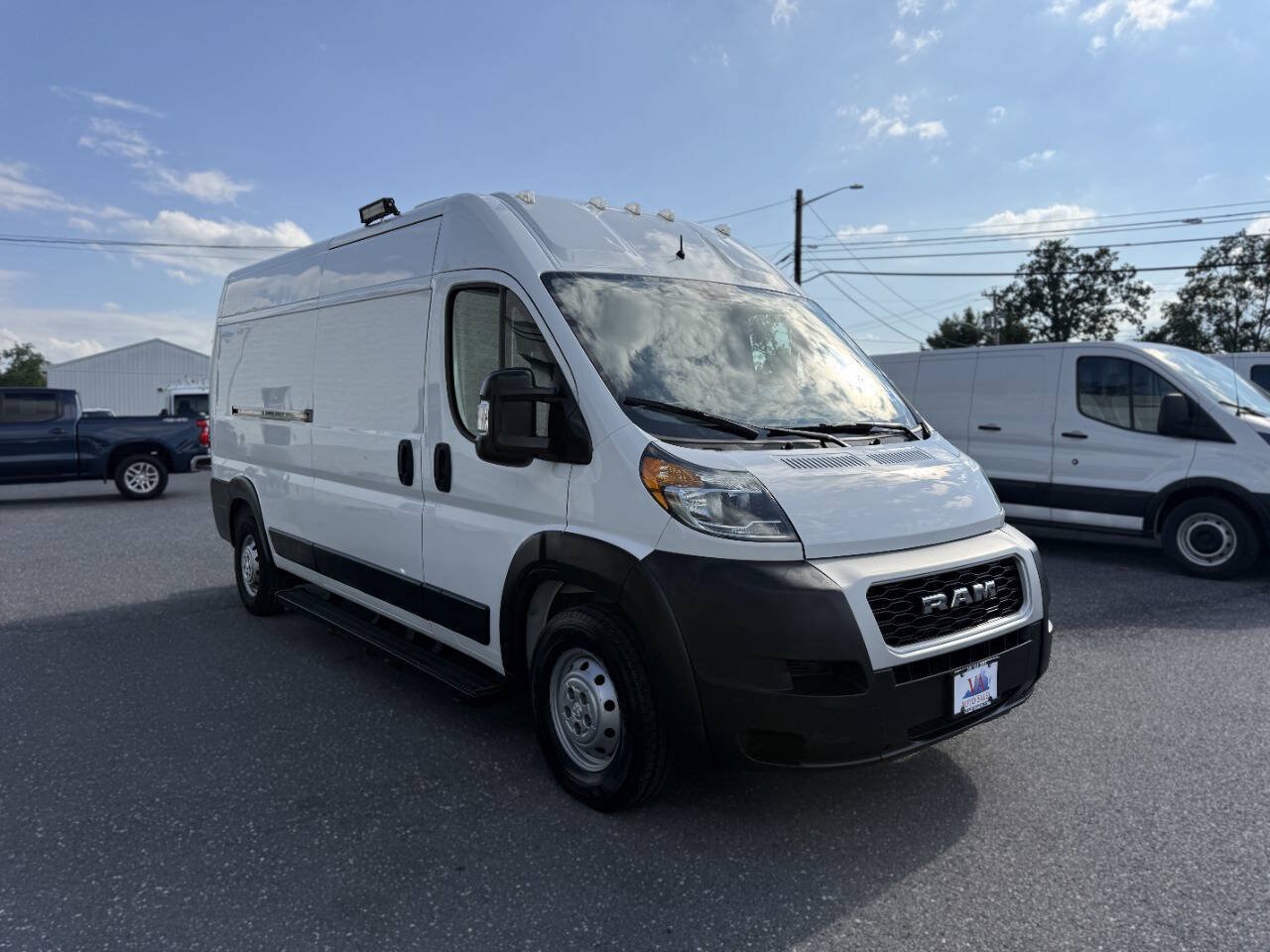 Used 2021 RAM ProMaster 2500 w/ Interior LED Lighting Group FWD image 4