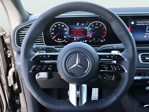 New 2026 Mercedes-Benz GLS 450 4MATIC image 32