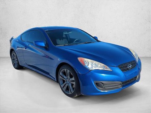Used 2011 Hyundai Genesis 2.0T image 4