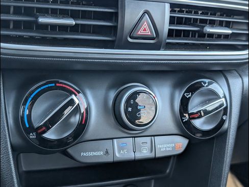 Used 2021 Hyundai Kona Night image 16