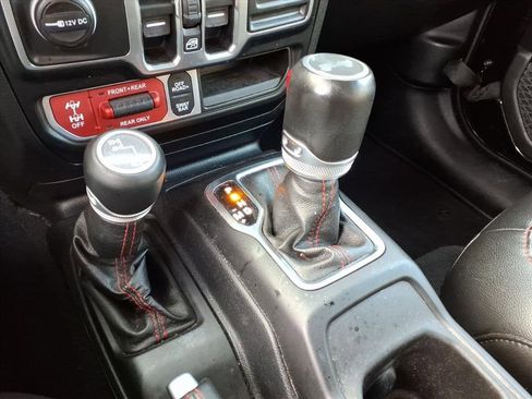 Used 2021 Jeep Wrangler Unlimited Rubicon image 19