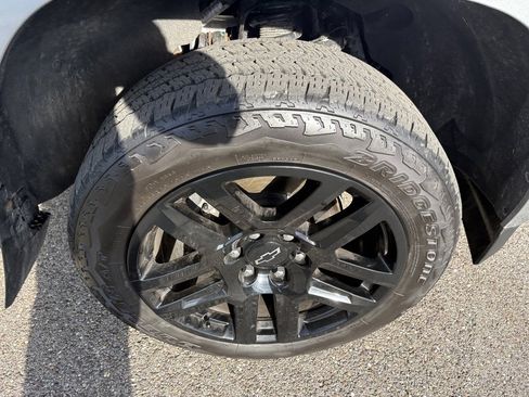 Used 2024 Chevrolet Colorado Z71 w/ Z71 Convenience Package 2 image 14