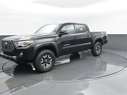 Used 2023 Toyota Tacoma TRD Off-Road w/ Technology Package image 2