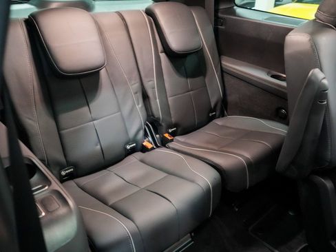 Used 2024 Mercedes-Benz GLS 580 4MATIC image 21