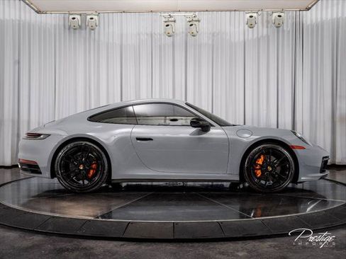 Used 2021 Porsche 911 Carrera RWD image 13