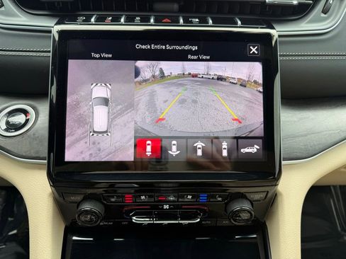 Certified 2024 Jeep Grand Cherokee L Limited w/ Luxury Tech Group II image 23