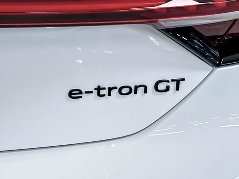New 2026 Audi RS e-tron GT performance AWD/4WD image 25