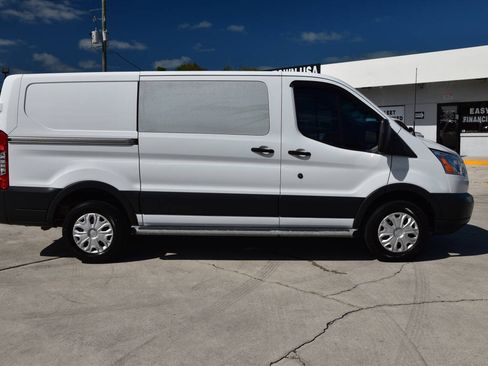 Used 2018 Ford Transit 250 130 Low Roof w/ Exterior Upgrade Package RWD image 8