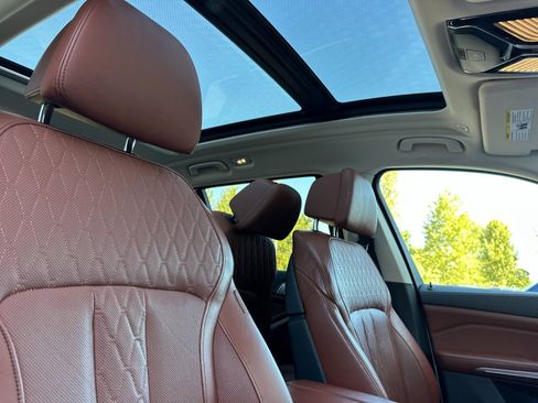Used 2019 BMW X7 xDrive40i w/ Premium Package AWD/4WD image 17