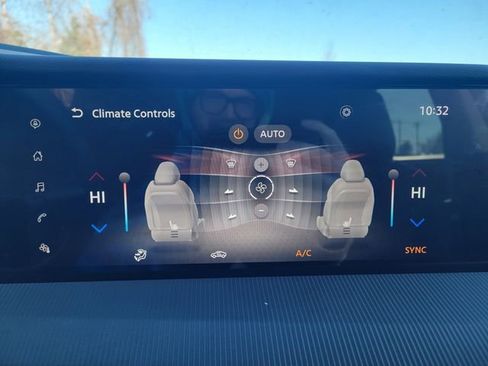 New 2025 Nissan Murano SV image 20