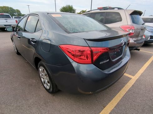 Used 2018 Toyota Corolla SE FWD image 4