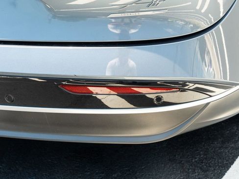 Used 2024 Lucid Air Touring AWD/4WD image 17