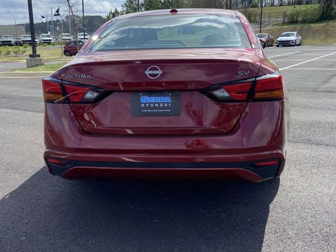 Used 2024 Nissan Altima 2.5 SV image 4