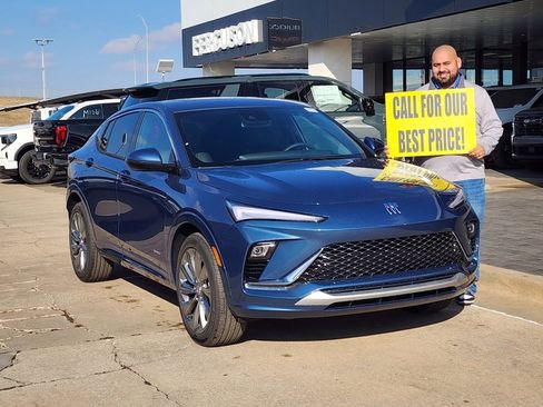 New 2026 Buick Envista Avenir image 1