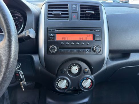 Used 2014 Nissan Versa Note SV FWD image 12
